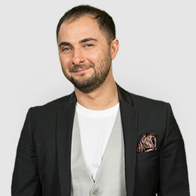 Демис Карибидис